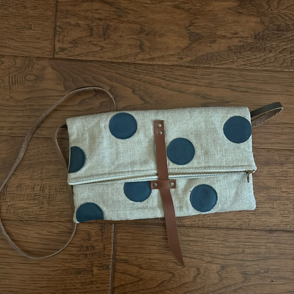 WORN ONCE: LINEN MADE BY HANK FOLD OVER CUTE POLKA DOT PURSE